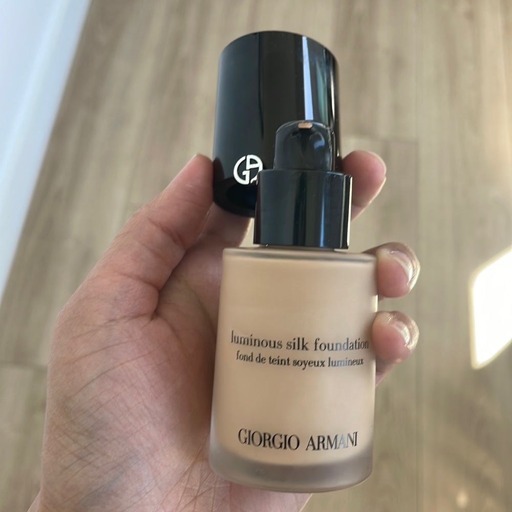 Giorgio Armani luminous silk foundation